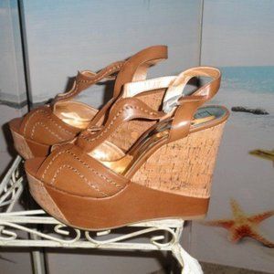 LUICHINY NEW MOON PLATFORM WEDGES (SIZE 10)